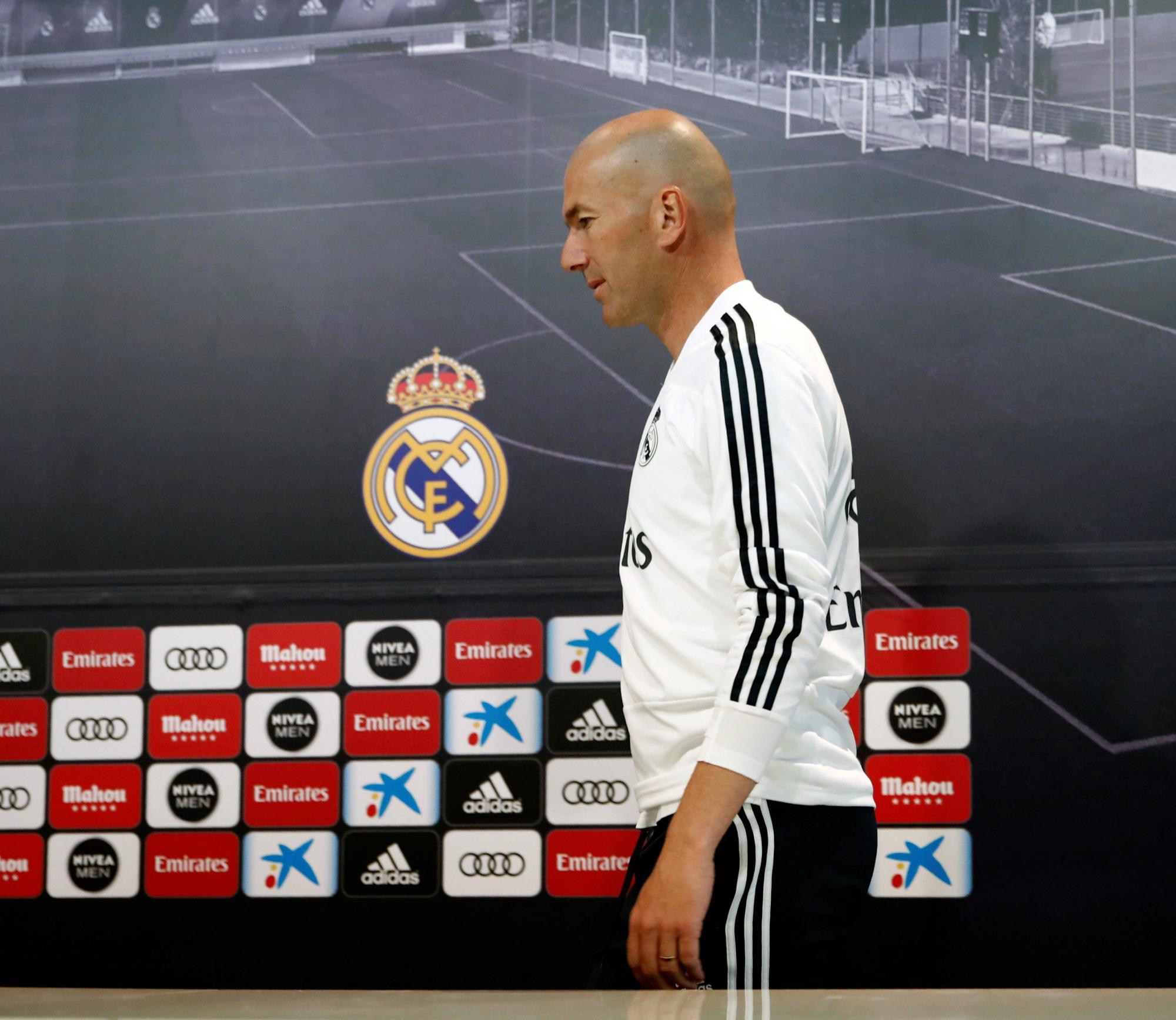 Zidane vuelve a dirigir los entrenamientos del Real Madrid