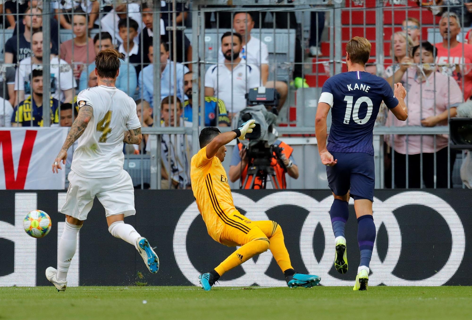 El Real Madrid sigue sin arrancar y cae ante el Tottenham (0-1)