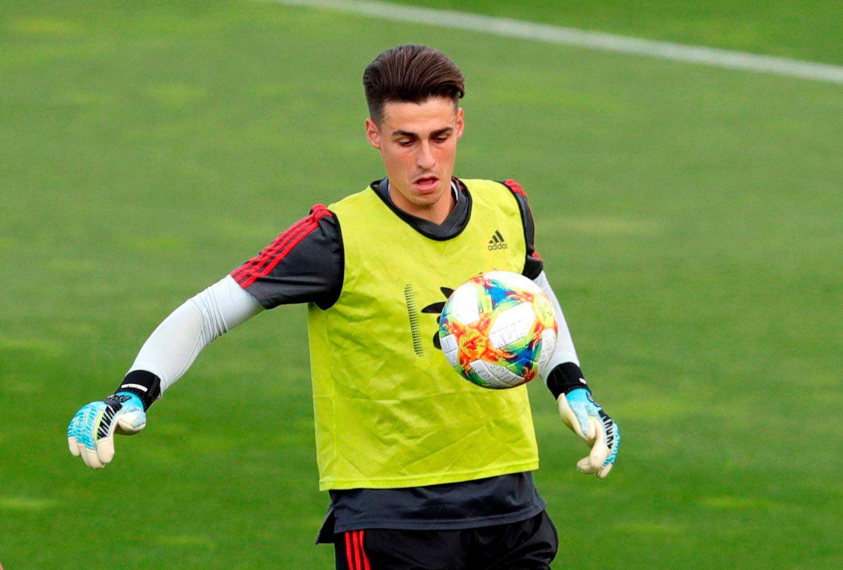 La parada de Kepa que le confirma como titular por delante de De Gea