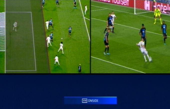 La imagen del VAR que confirma que el gol de Sergio Ramos al Brujas es legal